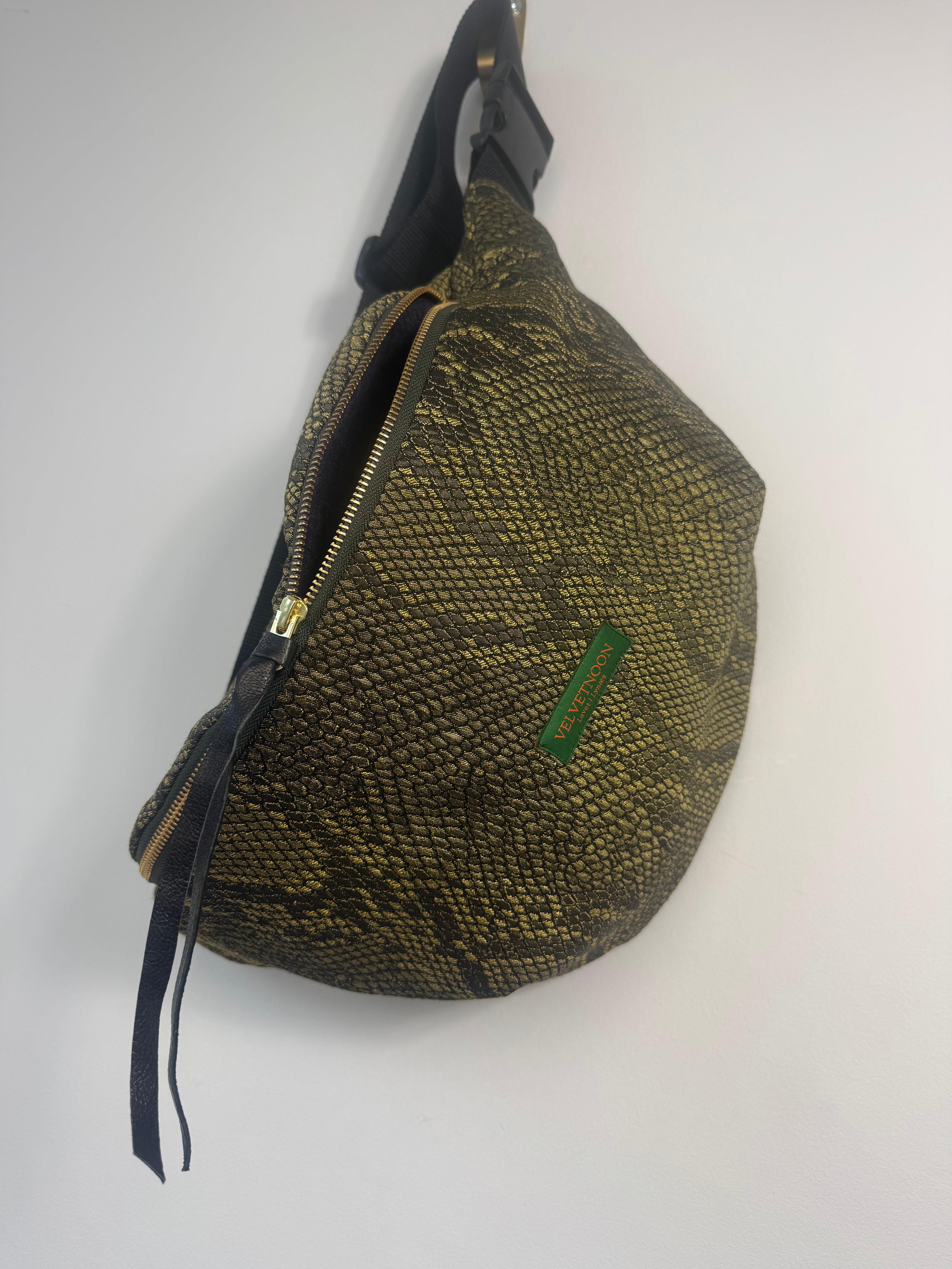 Velvetnoon Bumbag No 40