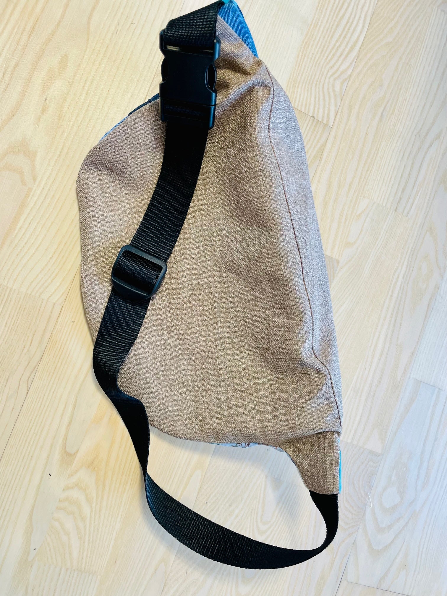 Bumbag Smørumnedre