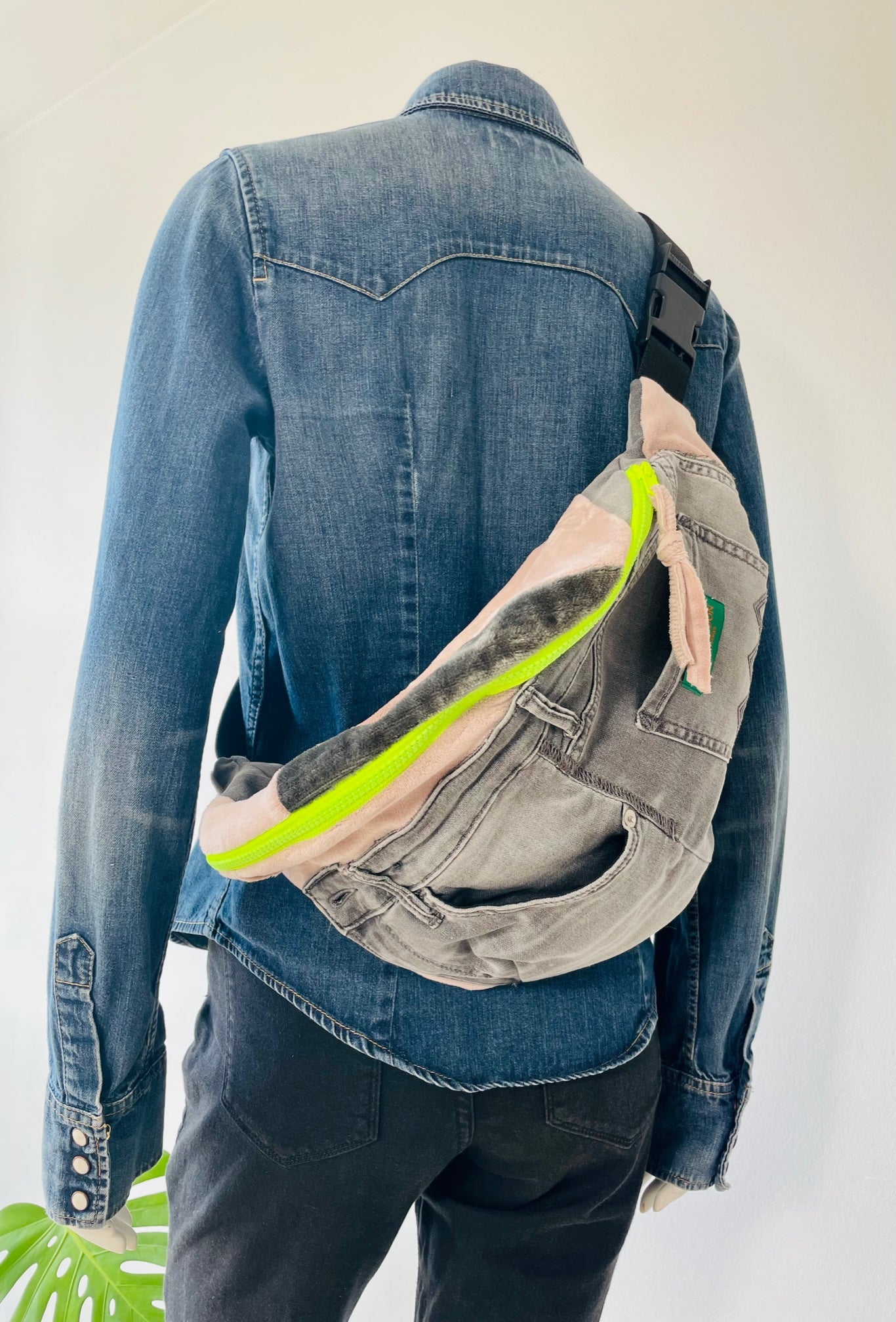 Bumbag Holbæk