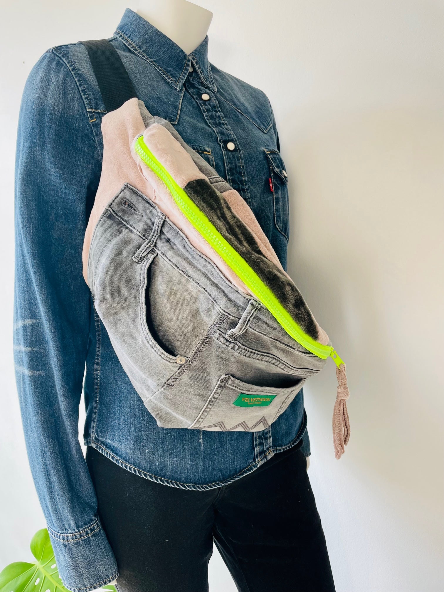 Bumbag Holbæk