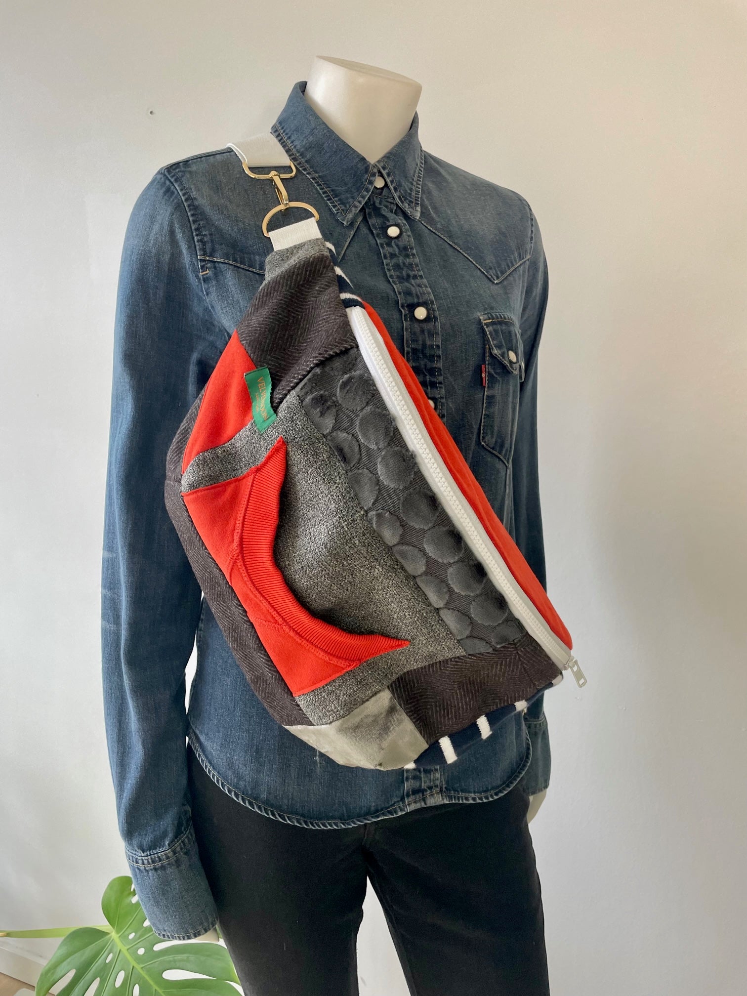 Bumbag Far til Fire
