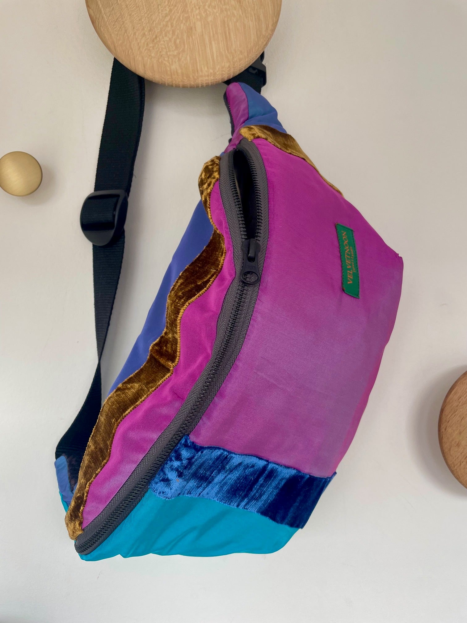 Bumbag Påfugl