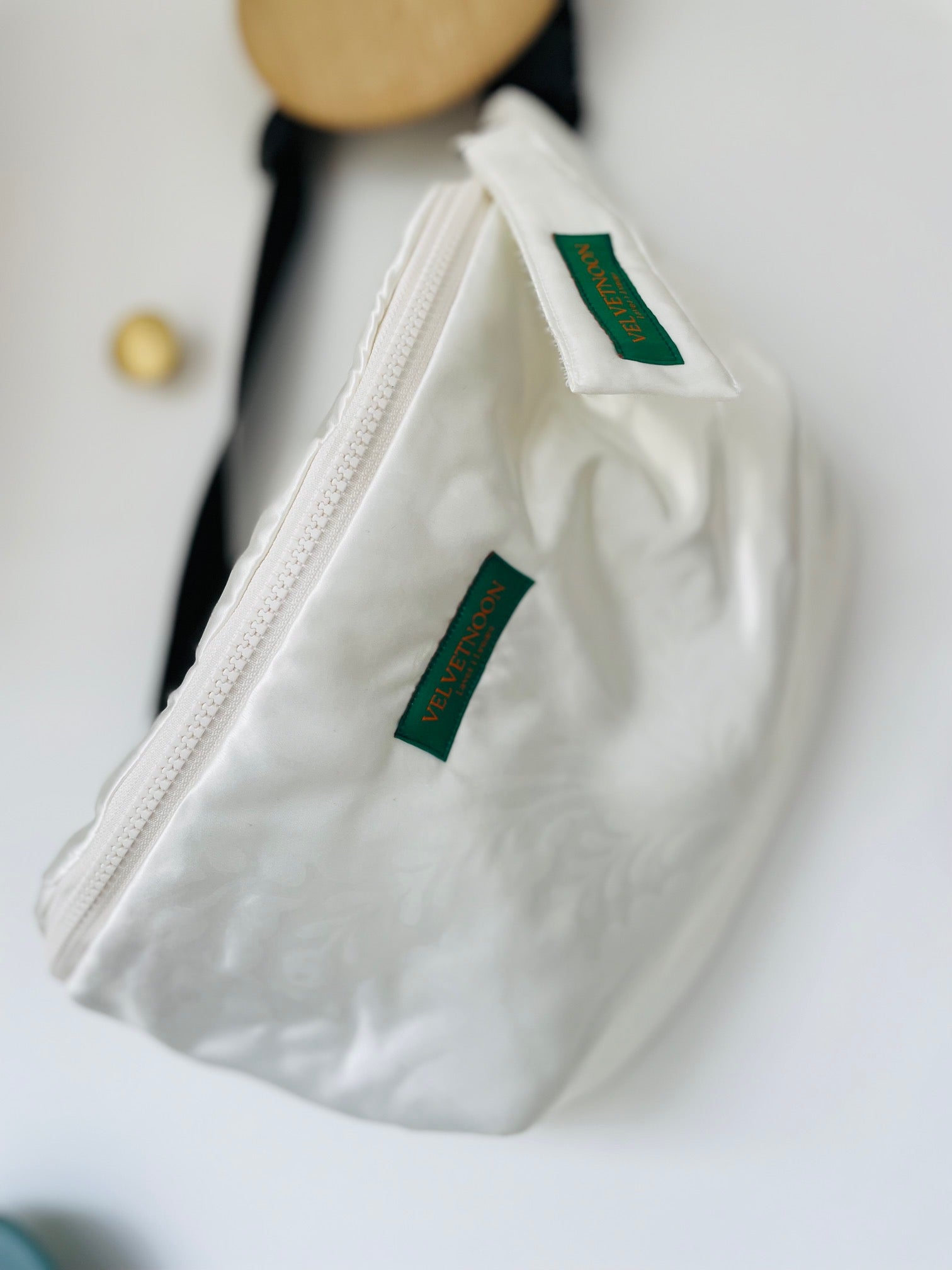 Bumbag Brudekjole