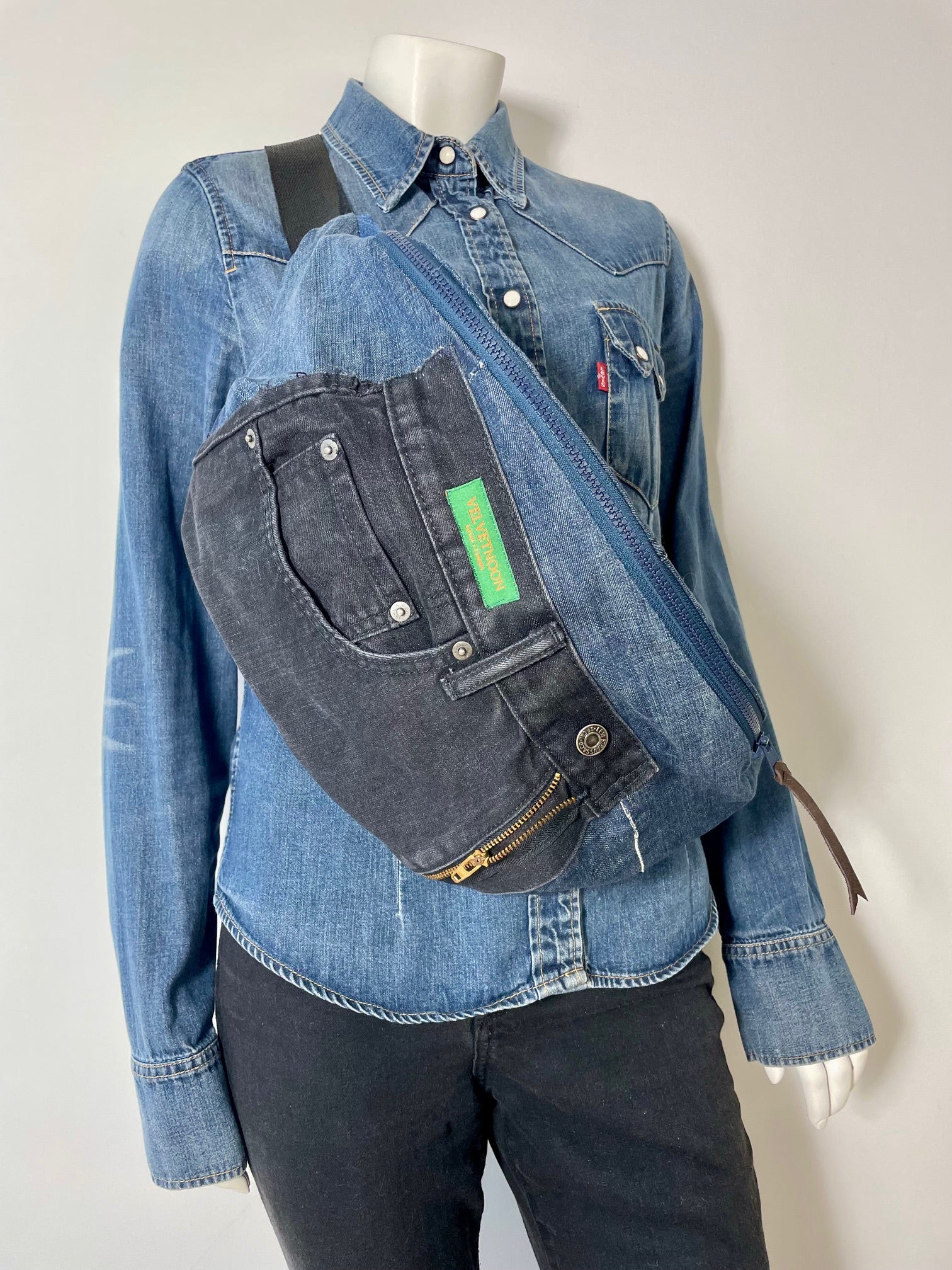 Bumbag John Travolta