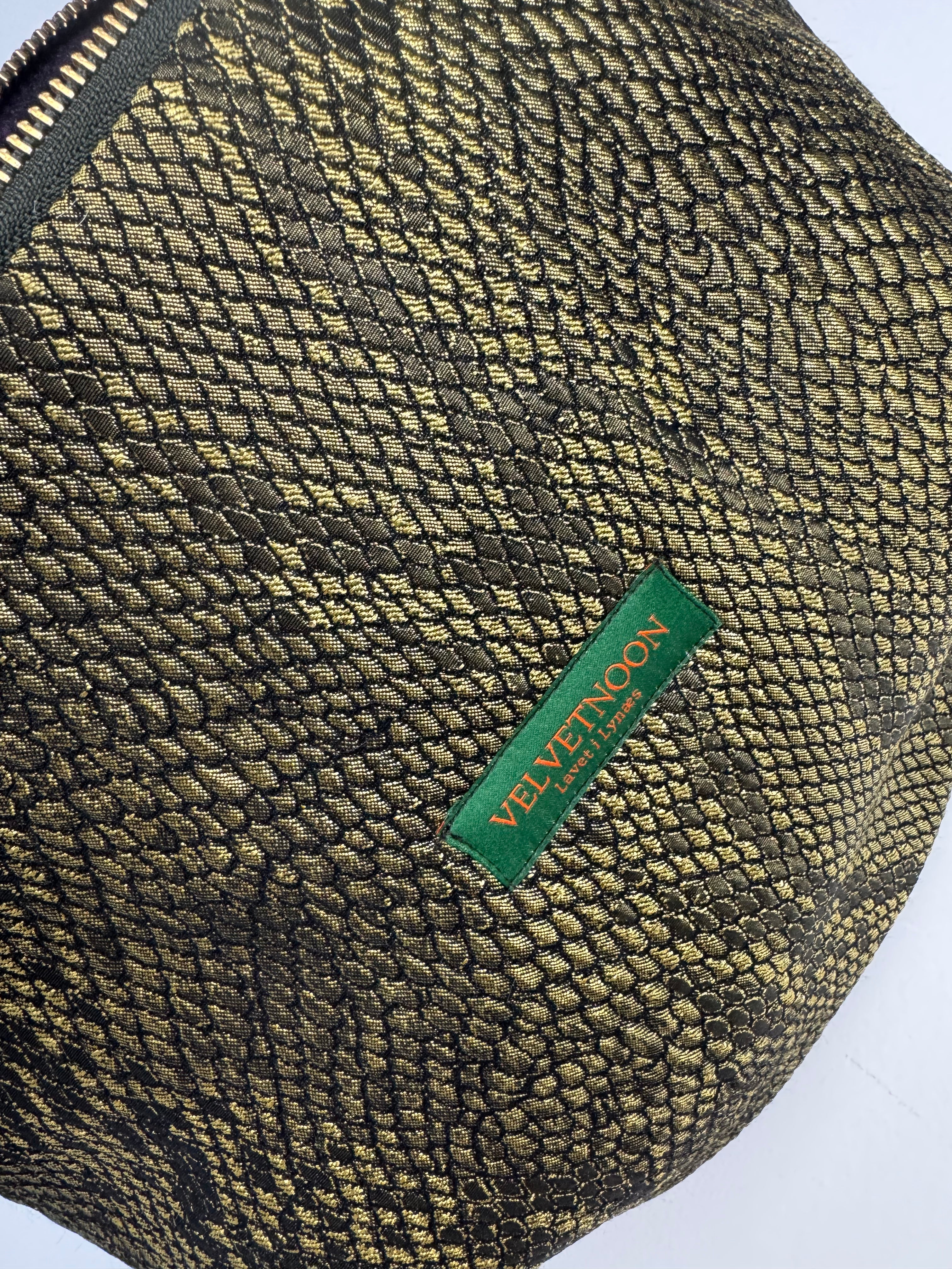 Velvetnoon Bumbag No 40